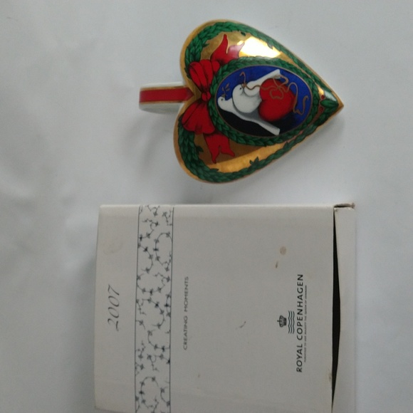 Royal Copenhagen Other - Heart of Christmas Wall Pocket by ROYAL COPENHAGEN 2007 Dove of My Heart